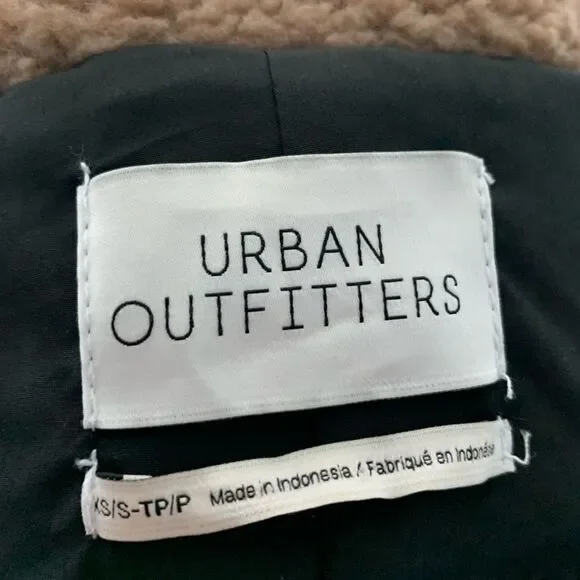 Urban Outfitters Oversized Teddy Coat  - Picture 11 of 15